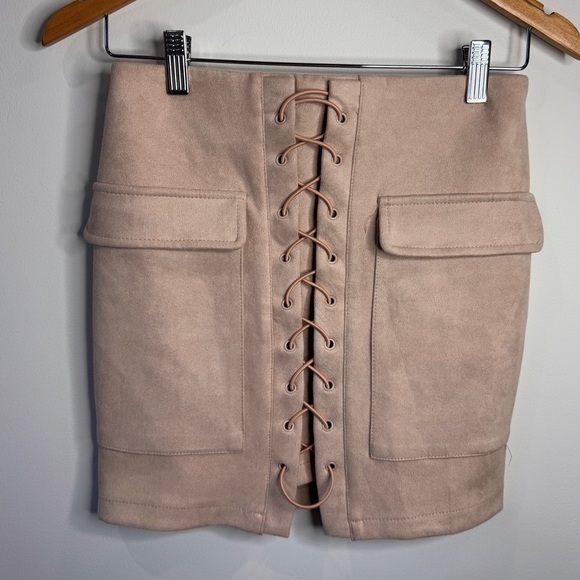 Azelle Collection Beige Velvet Like Mini Skirt (S) - Picture 2 of 7